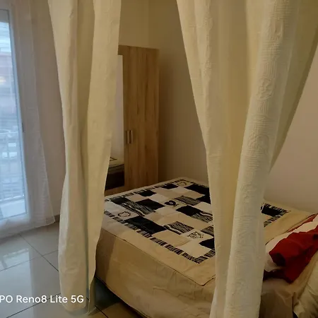 Διαμέρισμα Mariflo *