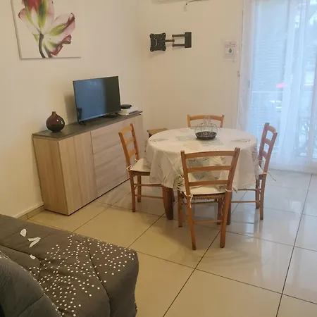 Mariflo Apartamento